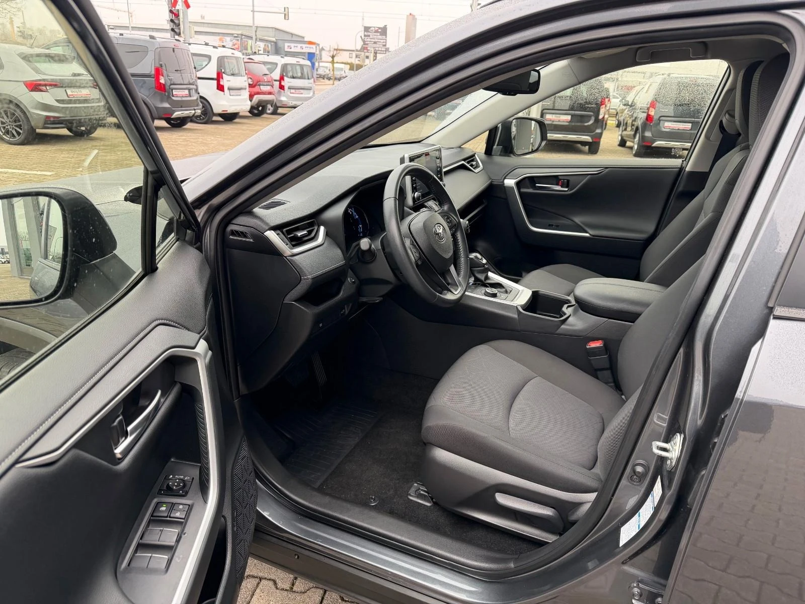 Toyota Rav4 2.5* AWD* TEAM-D* CAM* KEYLESS* DISTR*  - изображение 9