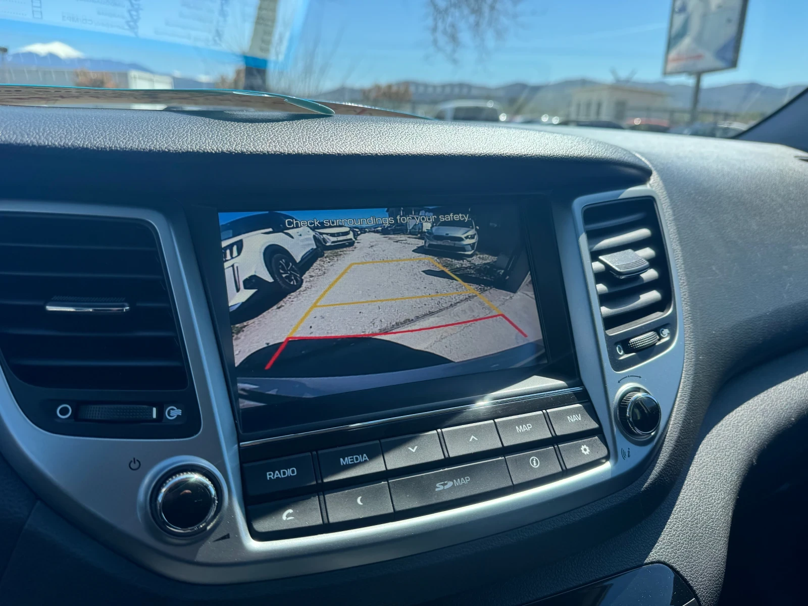 Hyundai Tucson 1.7 crdi evro 6 X possibile, снимка 12 - Автомобили и джипове - 54137427