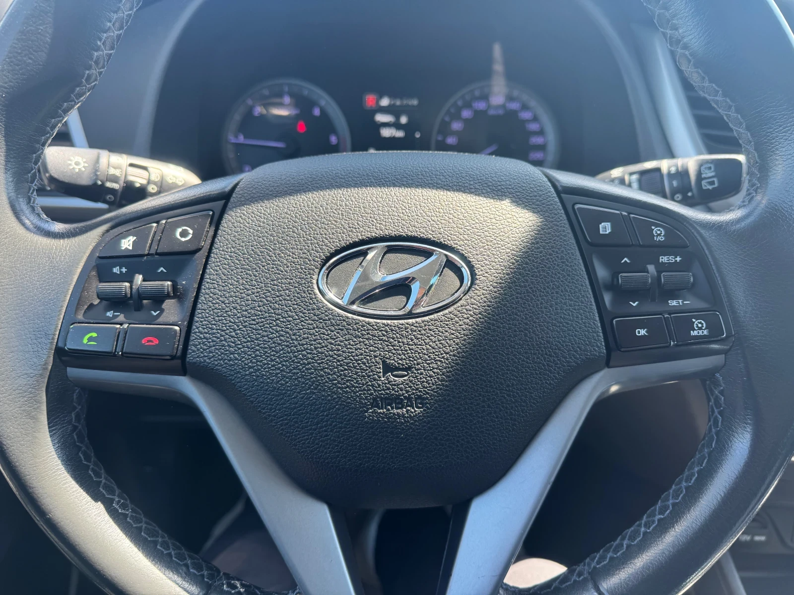 Hyundai Tucson 1.7 crdi evro 6 X possibile, снимка 13 - Автомобили и джипове - 54137427