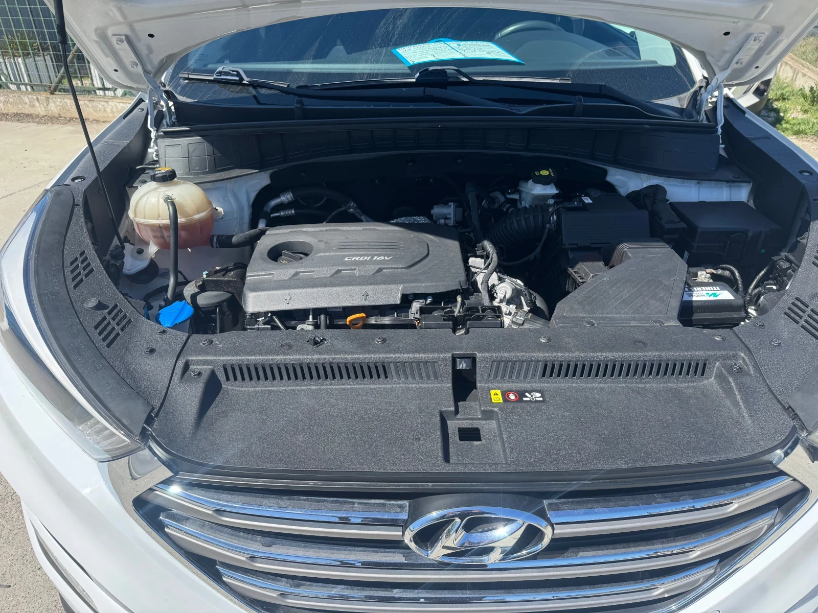 Hyundai Tucson 1.7 crdi evro 6 X possibile, снимка 15 - Автомобили и джипове - 54137427