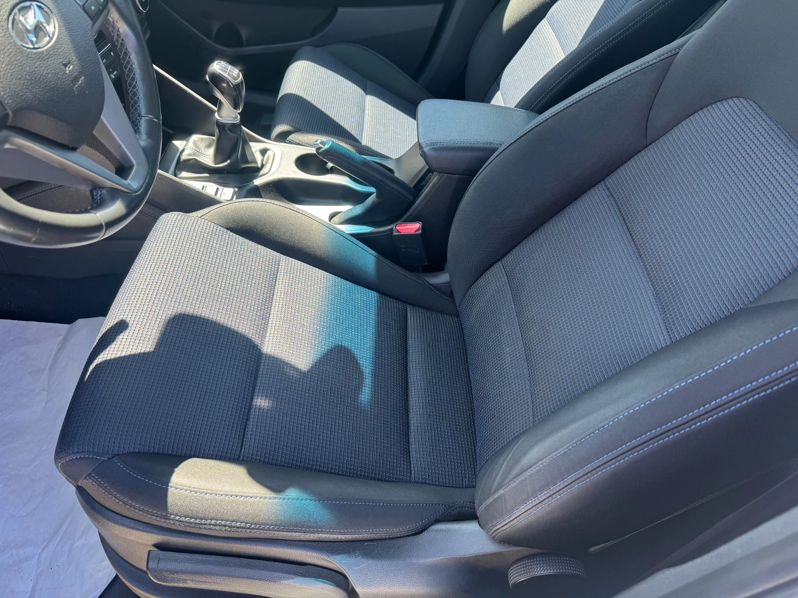 Hyundai Tucson 1.7 crdi evro 6 X possibile, снимка 14 - Автомобили и джипове - 54137427