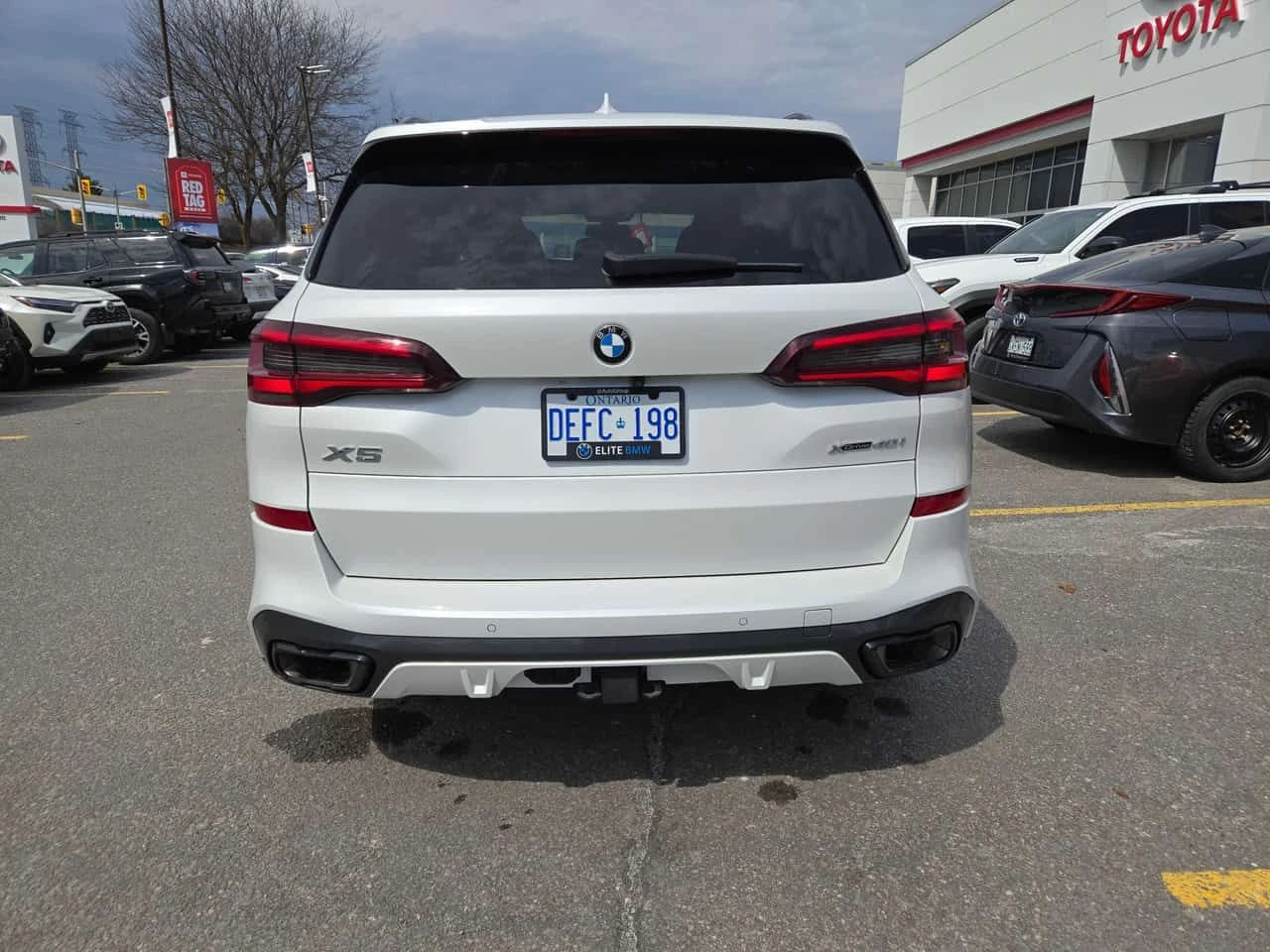 BMW X5 * xDrive40i * ДИСТРОНИК * ОБДУХВАНЕ * H/K * 360 * , снимка 3 - Автомобили и джипове - 54151727