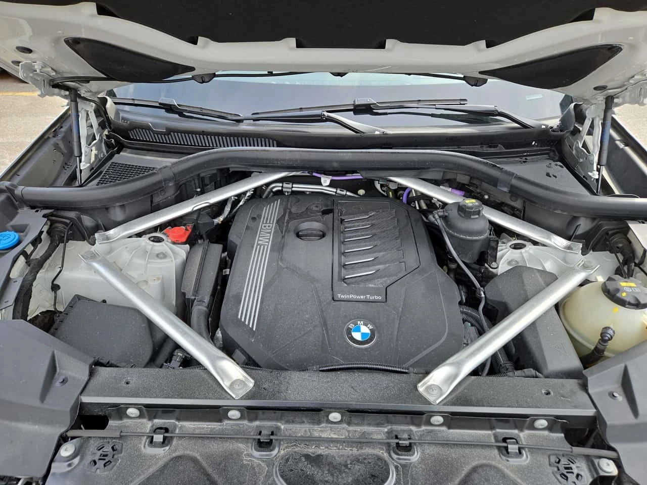 BMW X5 * xDrive40i * ДИСТРОНИК * ОБДУХВАНЕ * H/K * 360 * , снимка 13 - Автомобили и джипове - 54151727