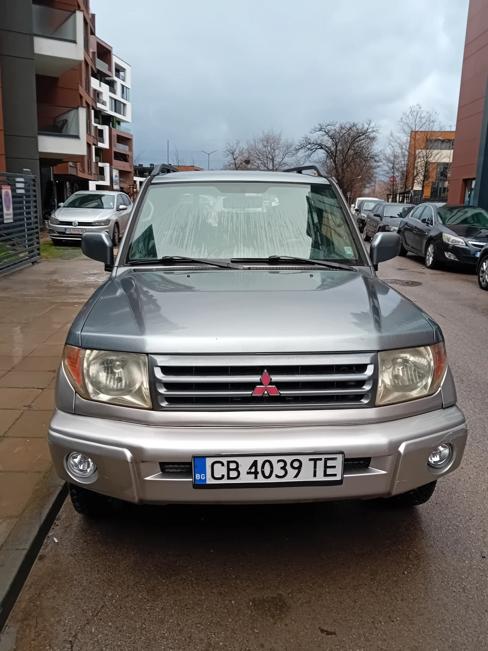 Mitsubishi Pajero pinin