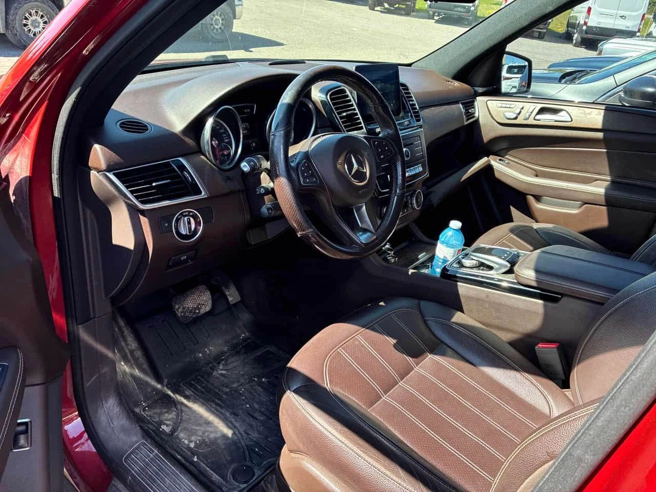Mercedes-Benz GLE 350 350d/CARFAX/360 КАМЕРА/ПОДГРЕВ/ПАМЕТ/ПАНО/КЛИП, снимка 6 - Автомобили и джипове - 54974157