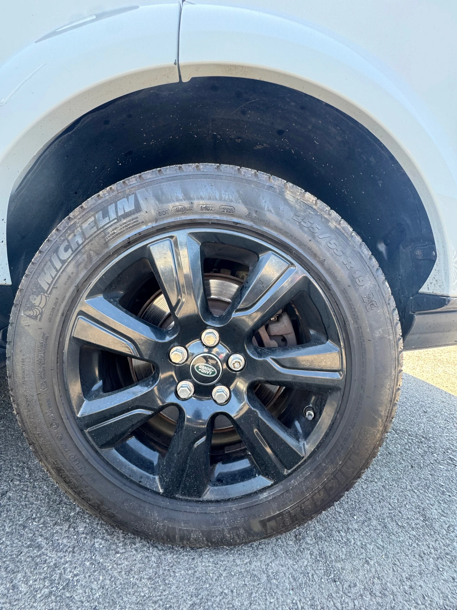 Land Rover Discovery 3.0 Supercharged HSE, снимка 14 - Автомобили и джипове - 56060261