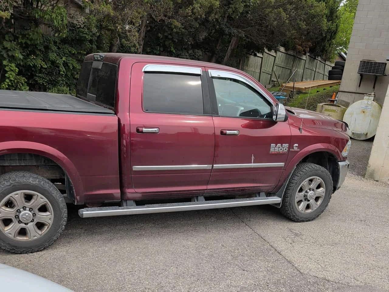 Dodge RAM 2500 * Laramie * CARFAX * БЕЗ ПЪРВОНАЧАЛНА ВНОСКА, снимка 3 - Автомобили и джипове - 56168882