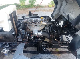 Nissan Capstar 3.0 ИТАЛИЯ , снимка 14