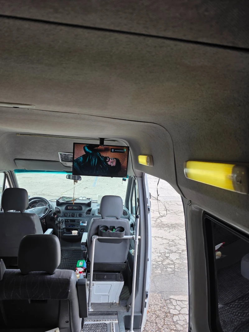 Mercedes-Benz Sprinter 213 пътнически, снимка 8 - Бусове и автобуси - 49301791