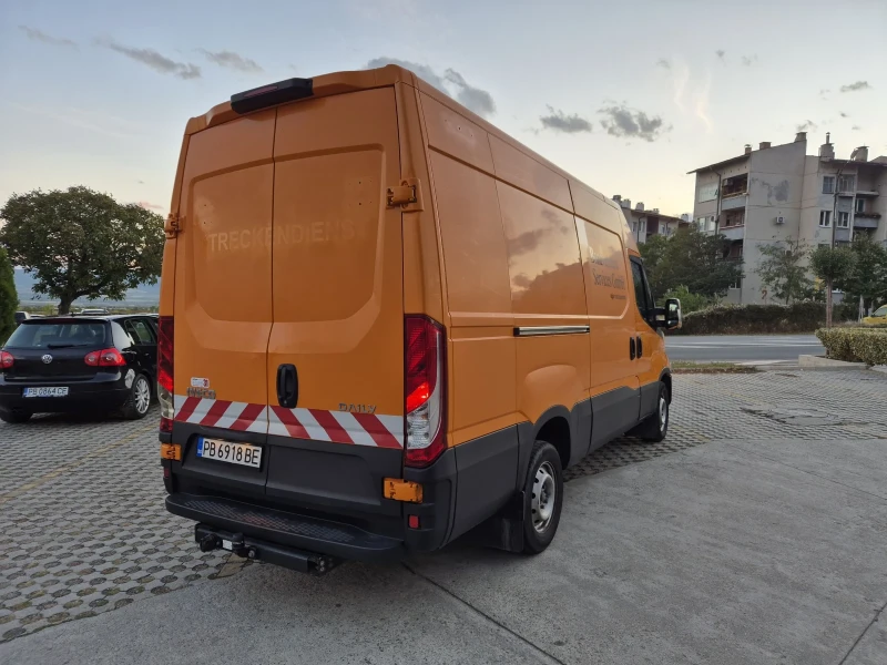 Iveco 35c17 ПЕЧКА! 2 СПАЛНИ ЛЕГЛА! 2 СТРАНИЧНИ ВРАТИ!, снимка 5 - Бусове и автобуси - 52003659