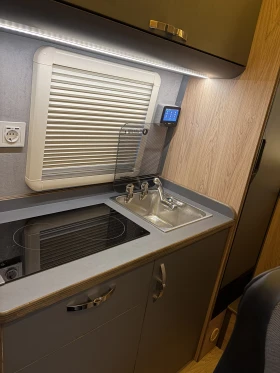 Кемпер Други Iveco Daily 35S180 Hi-Matic Adventure Edition | Auto.bg — изображение 11