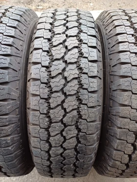 Гуми Всесезонни 205/75R15, снимка 4 - Гуми и джанти - 48248824