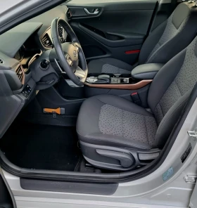 Hyundai Ioniq 99.9% SOH 38 kWh Comfort Electric, снимка 11