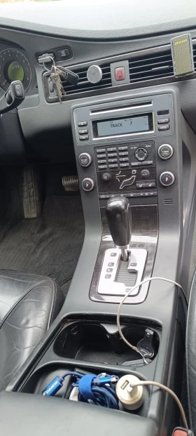 Volvo V70 2, 5Т с Газова Уредба - 10999 лв. - 74246045 8