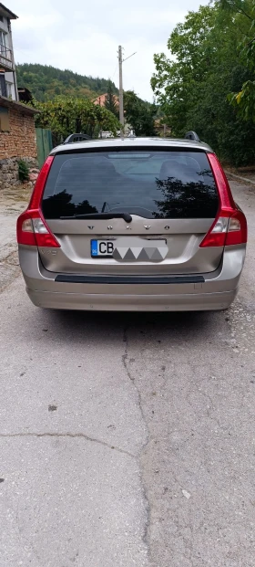 Volvo V70 2, 5Т с Газова Уредба - 10999 лв. - 74246045 4
