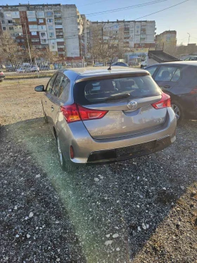 Toyota Auris, снимка 2