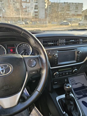 Toyota Auris, снимка 3