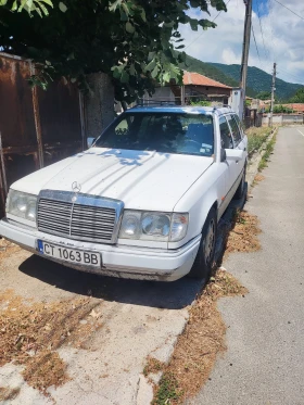     Mercedes-Benz 124 200TE