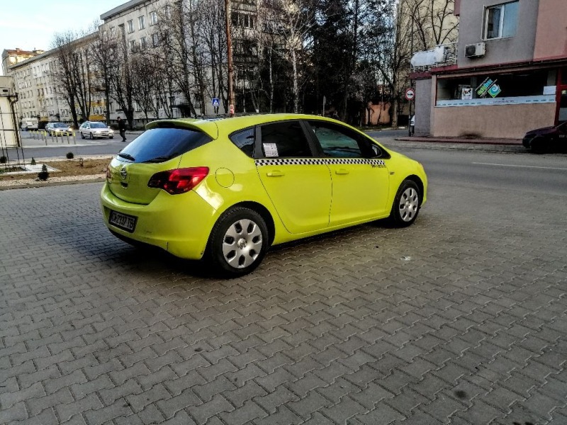 Opel Astra 1,4  100кс ГАЗ, снимка 5 - Автомобили и джипове - 46377824