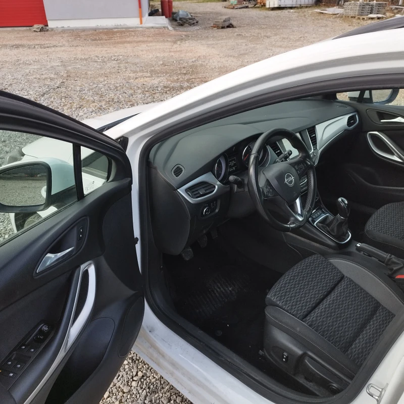 Opel Astra 1.5CDTI* 105k.s* EURO 6D* Sports Tourer plus* , снимка 12 - Автомобили и джипове - 45937323