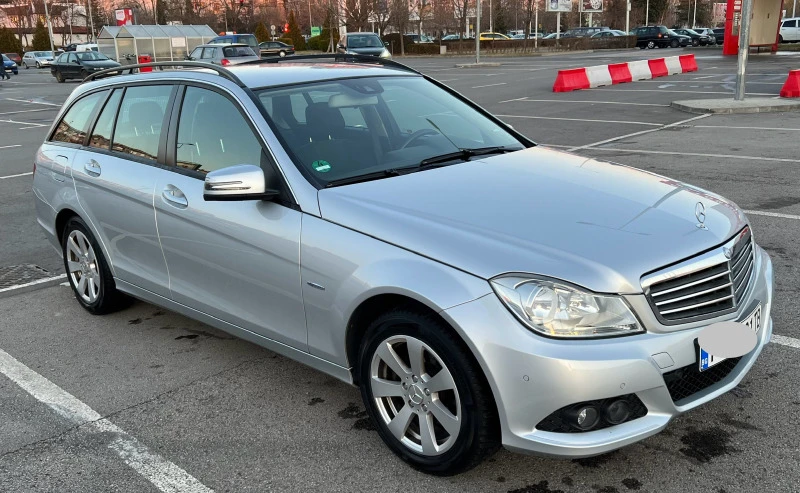 Mercedes-Benz C 200 FACELIFT , снимка 4 - Автомобили и джипове - 46855095