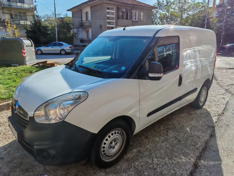 Opel Combo, снимка 2 - Автомобили и джипове - 49178657