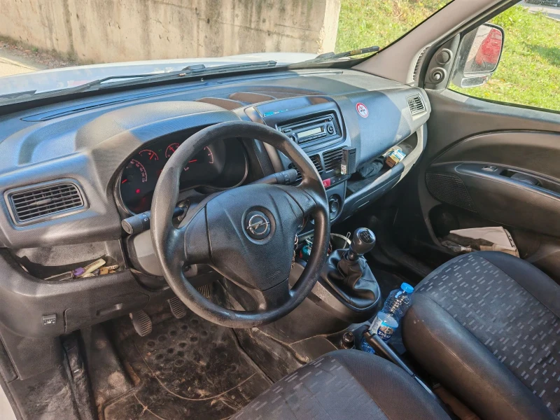 Opel Combo, снимка 6 - Автомобили и джипове - 49178657