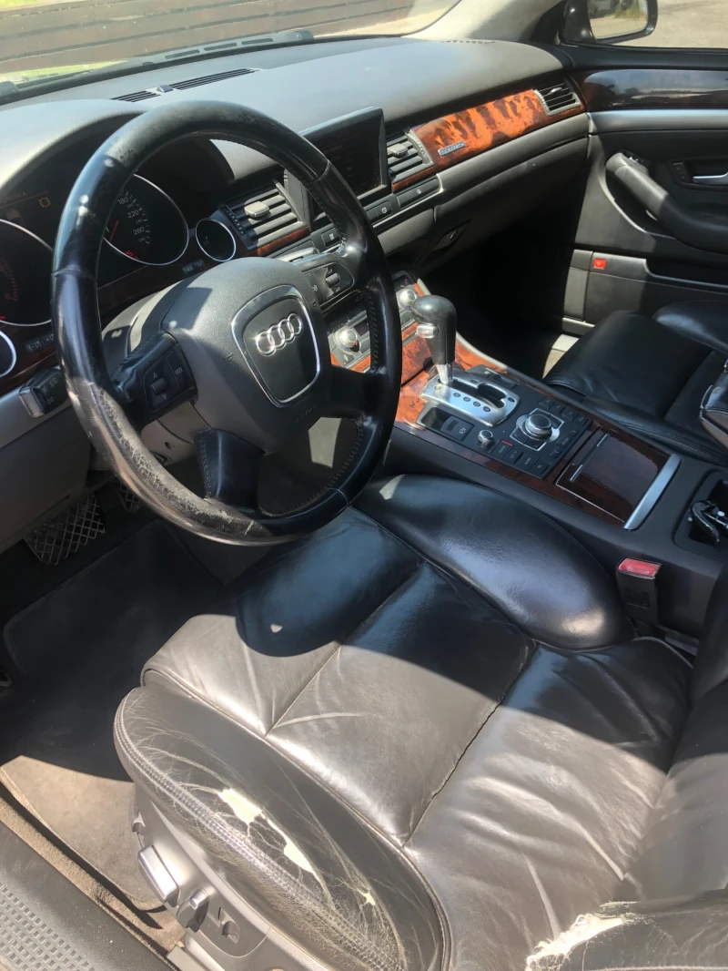 Audi A8 3.0TDI/KEYLESS/Bi-xenon, снимка 8 - Автомобили и джипове - 51861780