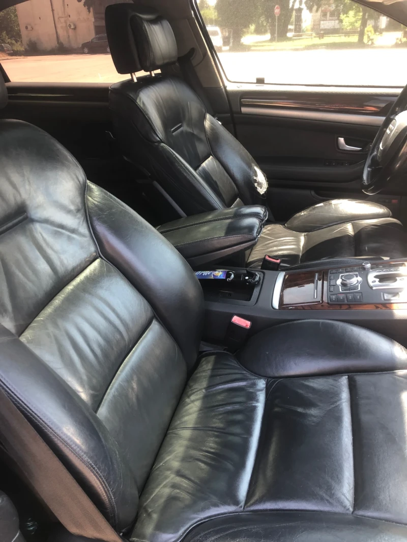 Audi A8 3.0TDI/KEYLESS/Bi-xenon, снимка 9 - Автомобили и джипове - 51861780