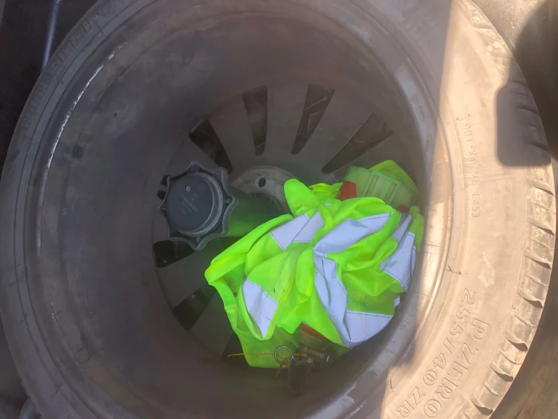 Audi A8 3.0TDI/KEYLESS/Bi-xenon, снимка 13 - Автомобили и джипове - 51861780