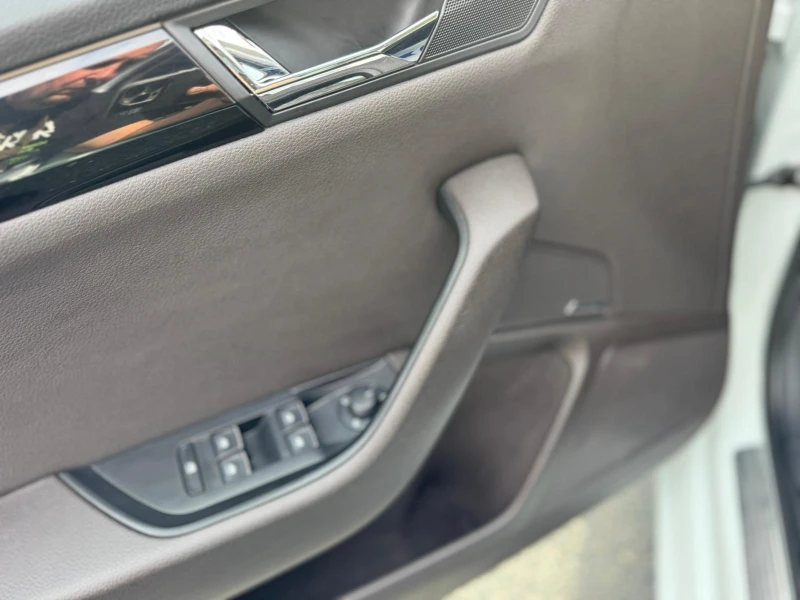 Skoda Superb 2, 0 TSI , снимка 5 - Автомобили и джипове - 51994300