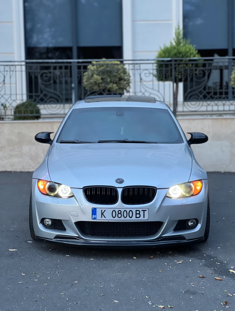 BMW 330 /M-Pack/Navi/, снимка 3 - Автомобили и джипове - 52189742