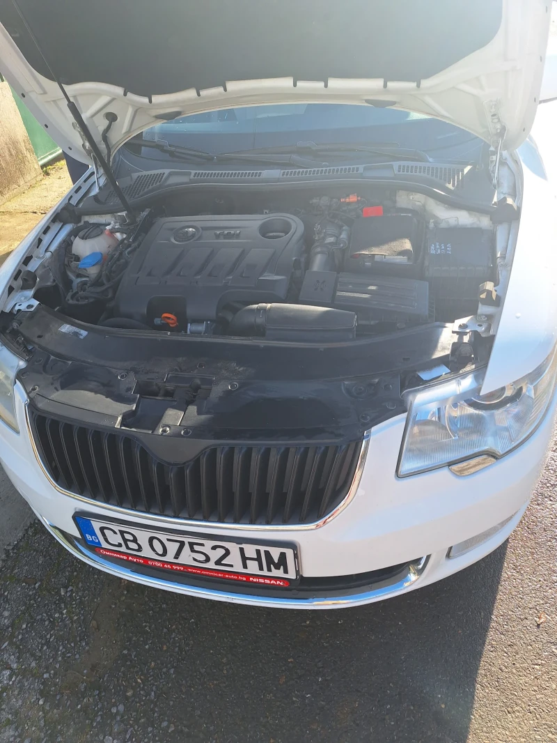 Skoda Superb, снимка 4 - Автомобили и джипове - 52513872