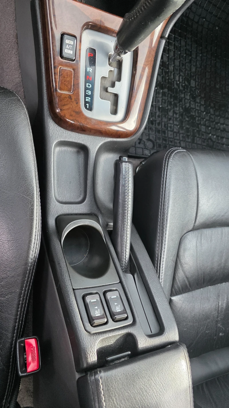 Subaru Legacy 2, 5 бензин-газ, снимка 11 - Автомобили и джипове - 52572685