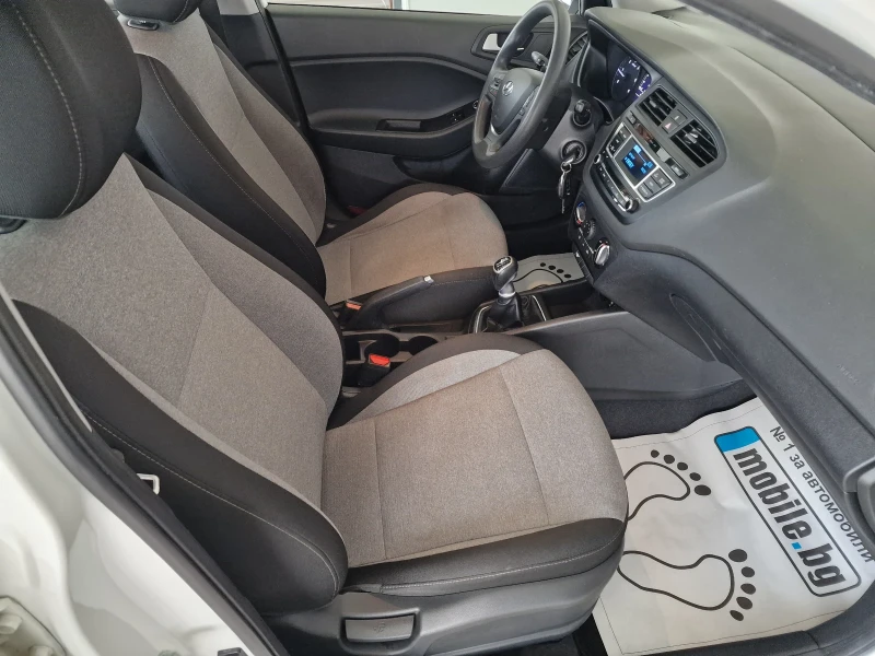 Hyundai I20 1.1 75kc EURO 6B, снимка 9 - Автомобили и джипове - 52827905