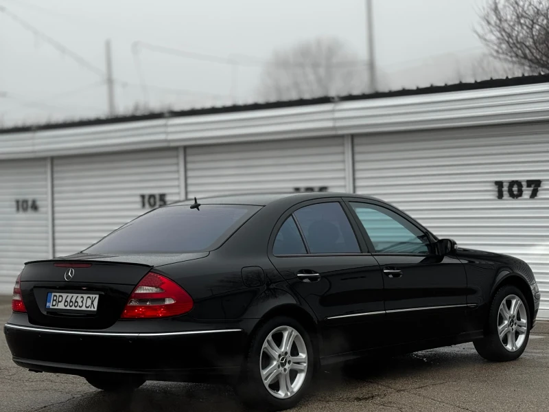 Mercedes-Benz E 220 CDI/ОБДУХВАНЕ, снимка 5 - Автомобили и джипове - 52996741