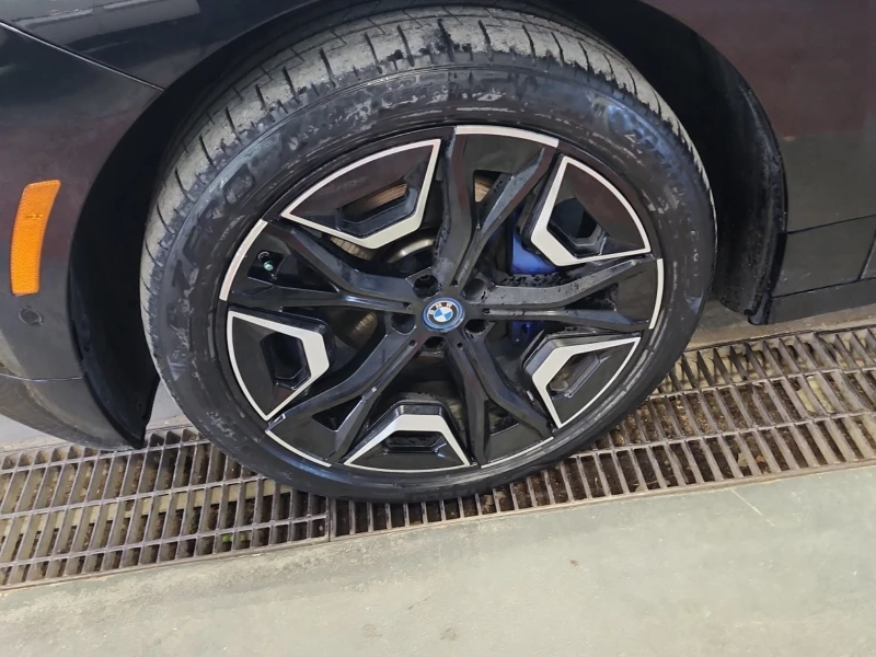 BMW iX * * CARFAX * * АВТО КРЕДИТ * * , снимка 11 - Автомобили и джипове - 53054127