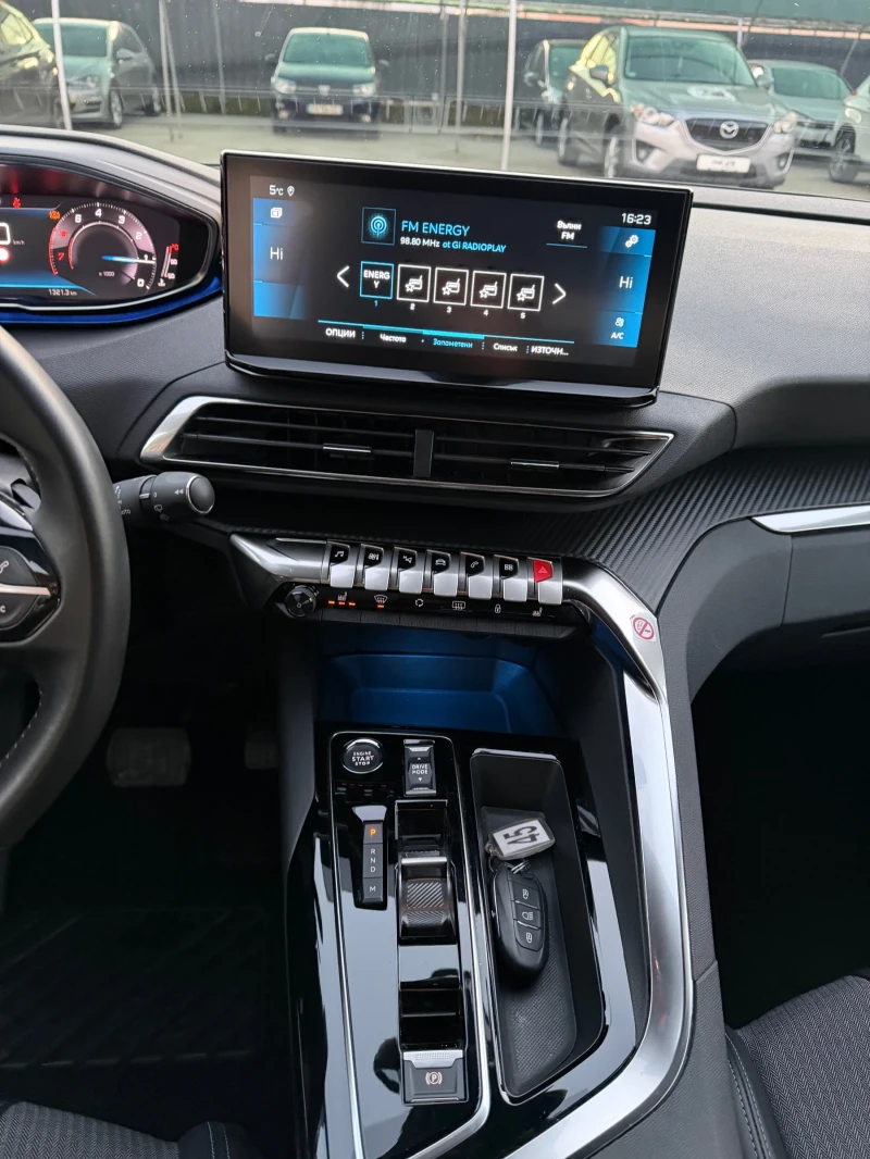 Peugeot 3008 1.2 КАТО НОВА, снимка 9 - Автомобили и джипове - 53100520