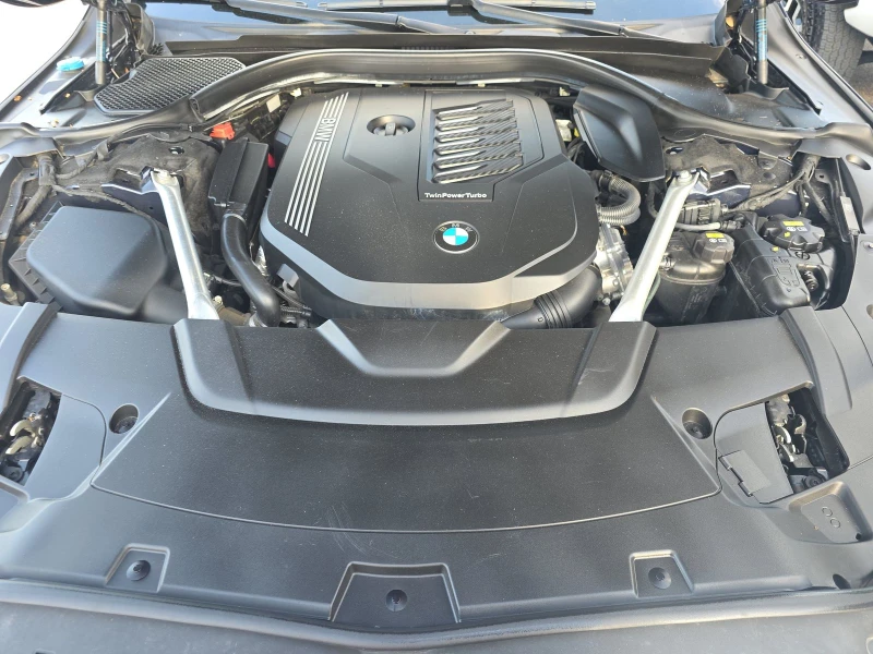 BMW 740 ДИГИТАЛНО* ТАБЛО* 360КАМЕРА* LANE* ASSIST* , снимка 17 - Автомобили и джипове - 53572444