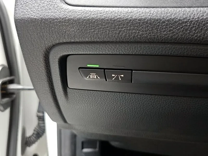 BMW 320 d, снимка 17 - Автомобили и джипове - 54592482