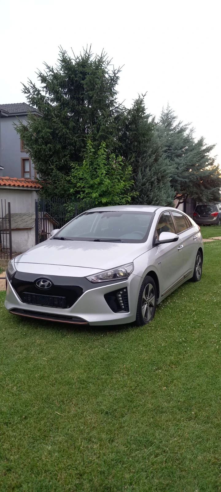 Hyundai Ioniq