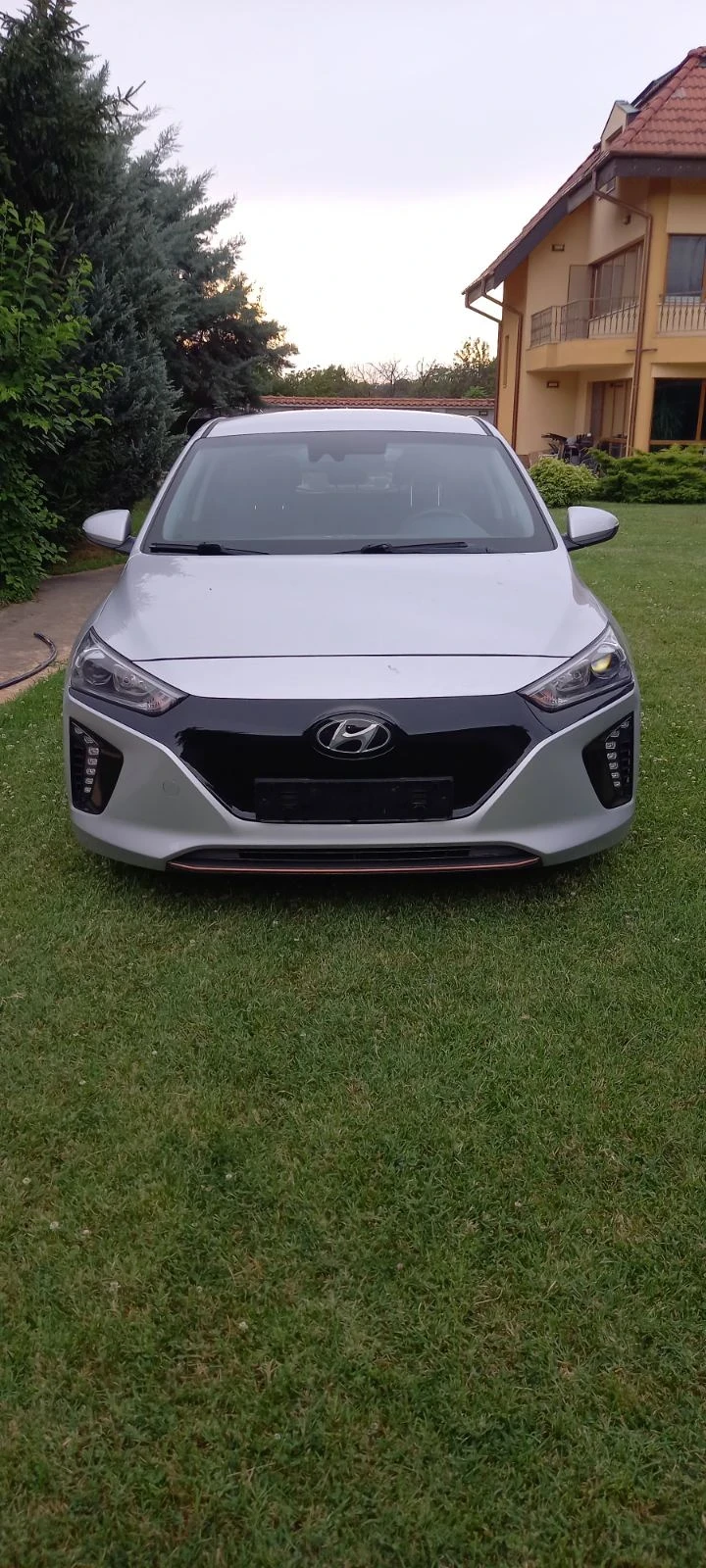 Hyundai Ioniq 99.9% SOH Comfort, снимка 2 - Автомобили и джипове - 54948405