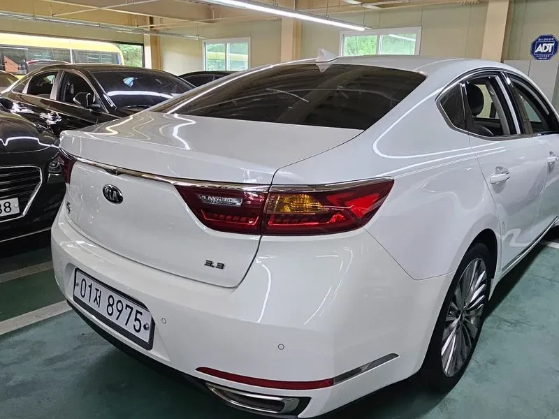 Kia K7 3.3 Gdi Noblesse Special, снимка 3 - Автомобили и джипове - 55834836