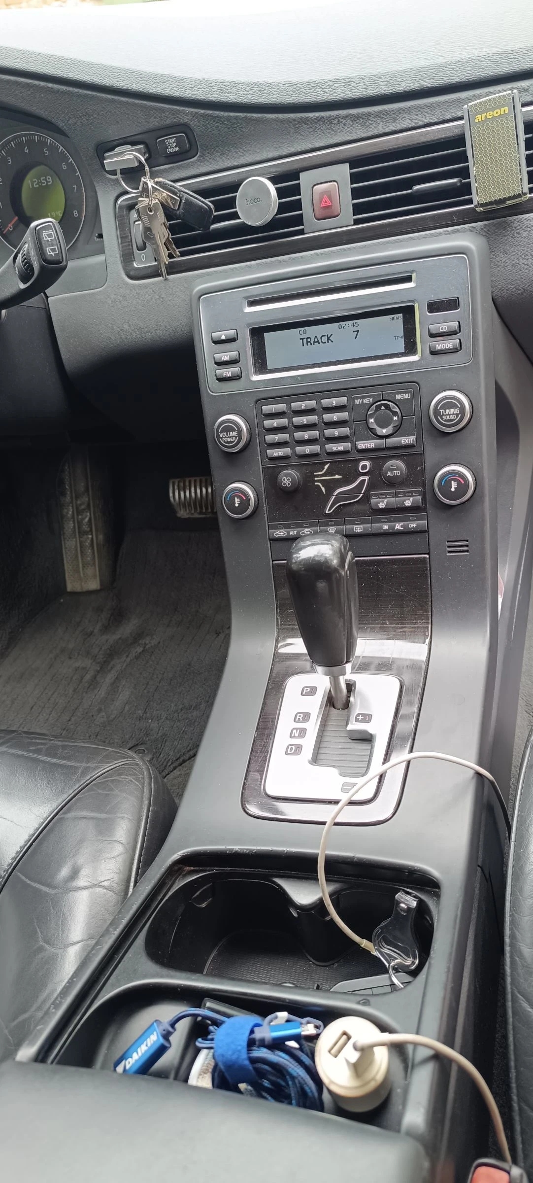Volvo V70 2, 5Т с Газова Уредба - изображение 8