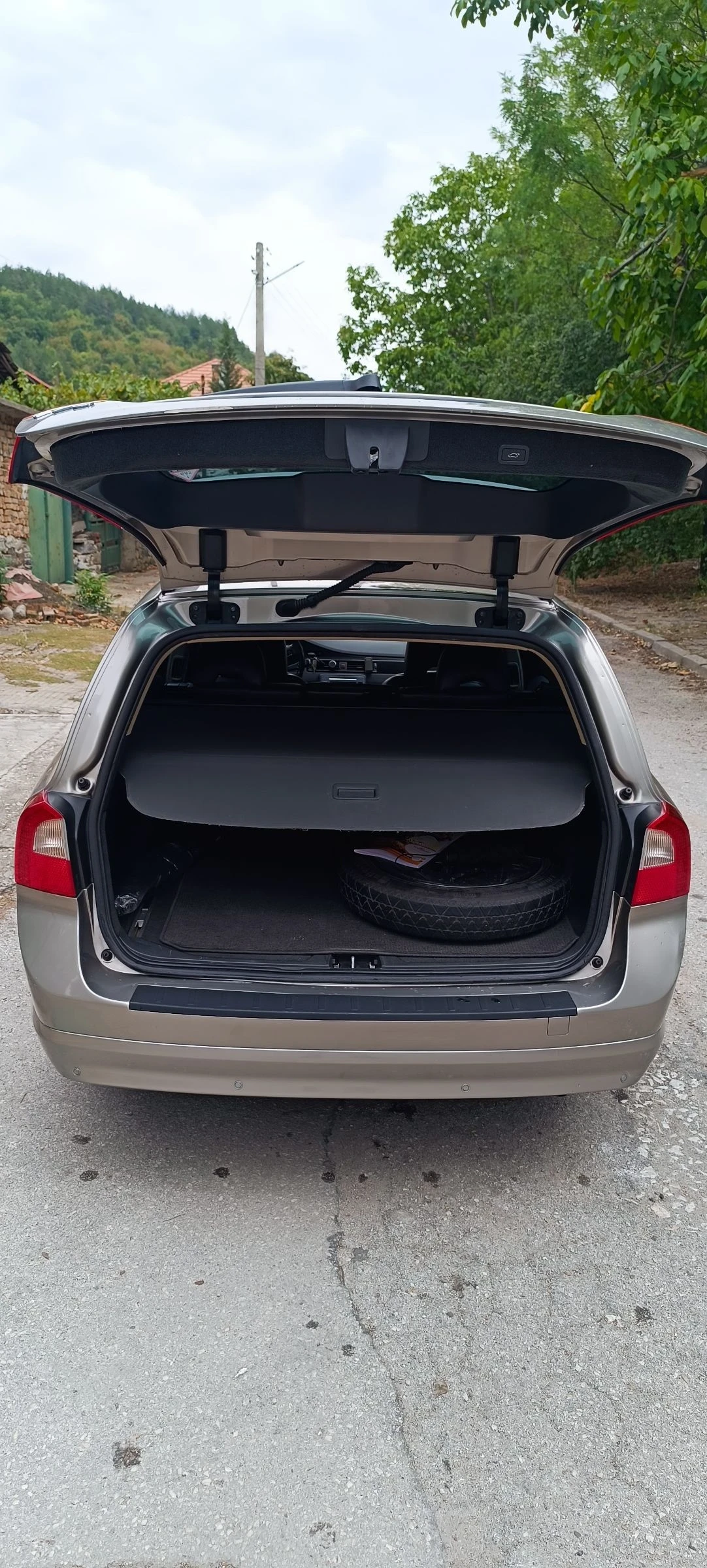 Volvo V70 2, 5Т с Газова Уредба - изображение 6