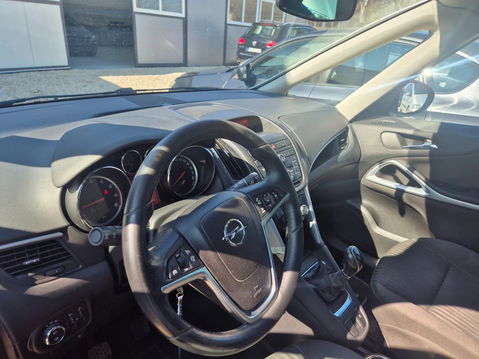 Opel Zafira 1.6 benzin-metan feis 7 mesta  - изображение 8