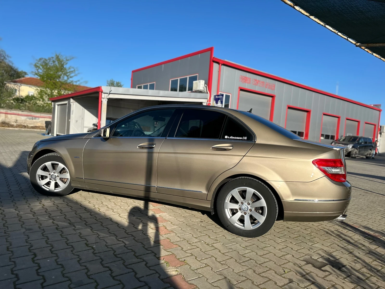 Mercedes-Benz C 220  - изображение 4