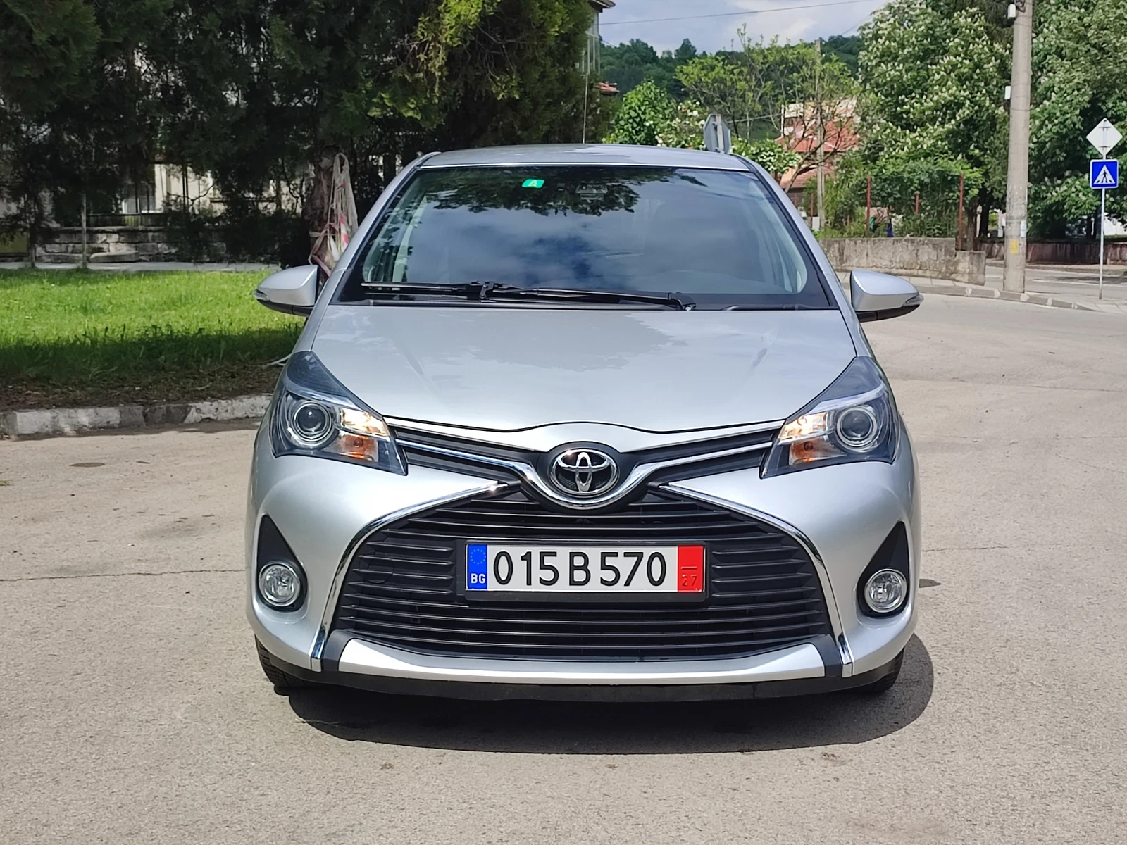 Toyota Yaris 1.33i NAVI ШВЕЙЦАРИЯ  - изображение 2