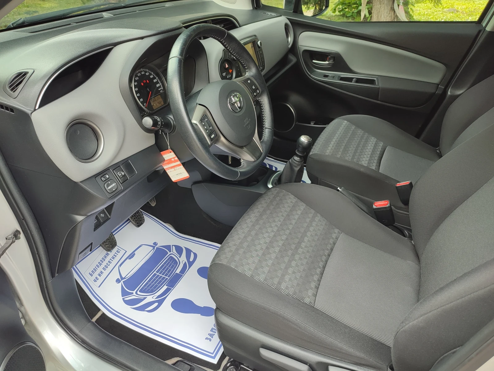 Toyota Yaris 1.33i NAVI ШВЕЙЦАРИЯ  - изображение 10