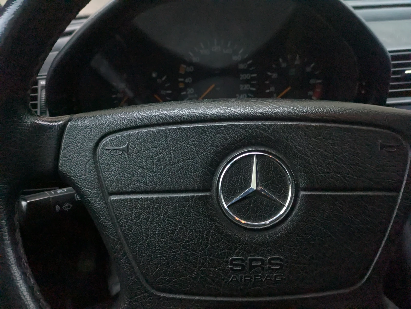 Mercedes-Benz C 180  - изображение 7